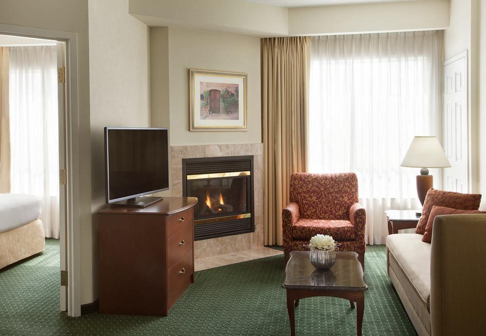 Residence Inn By Marriott Toronto Airport Ngoại thất bức ảnh