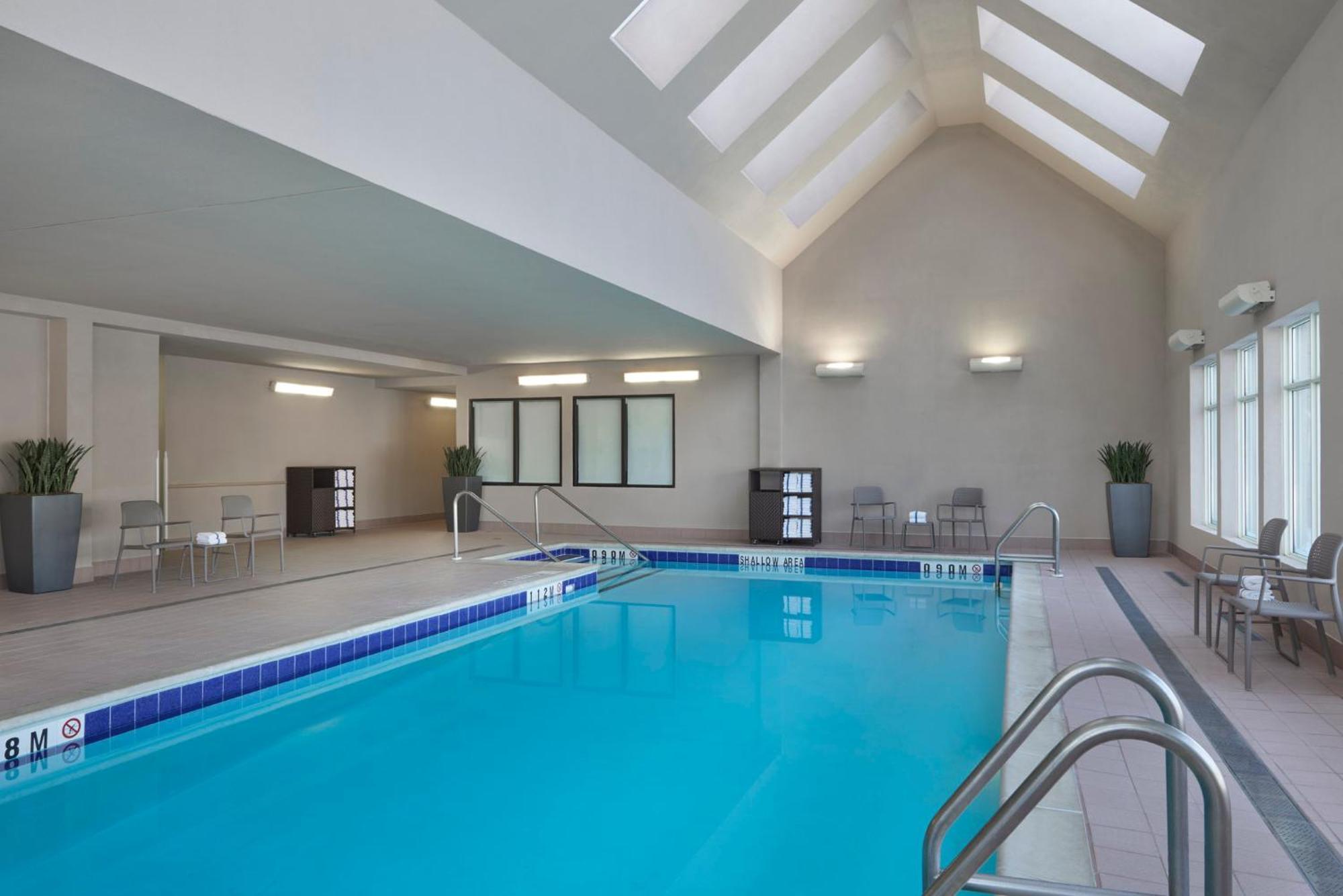 Residence Inn By Marriott Toronto Airport Ngoại thất bức ảnh