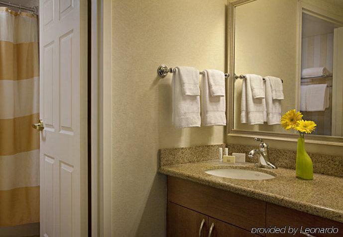 Residence Inn By Marriott Toronto Airport Ngoại thất bức ảnh
